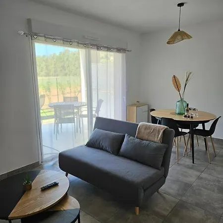 Neuf, Rez-de-jardin Apartment